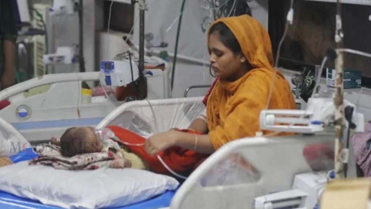 আইসিইউ সংকটে বিপন্ন শৈশব, ঢাকায় রোগীর ঢল