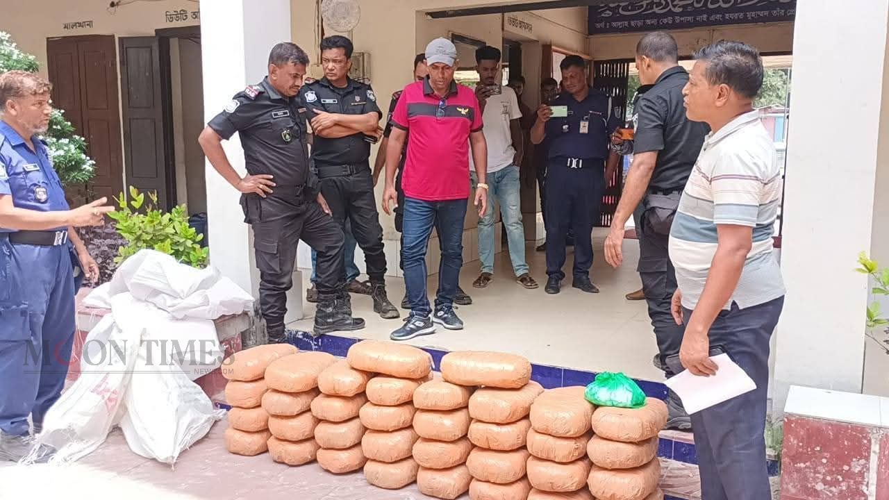 কালিয়াকৈরে ৭০ কেজি গাঁজাসহ দুইজন আটক, নগদ অর্থ উদ্ধার 