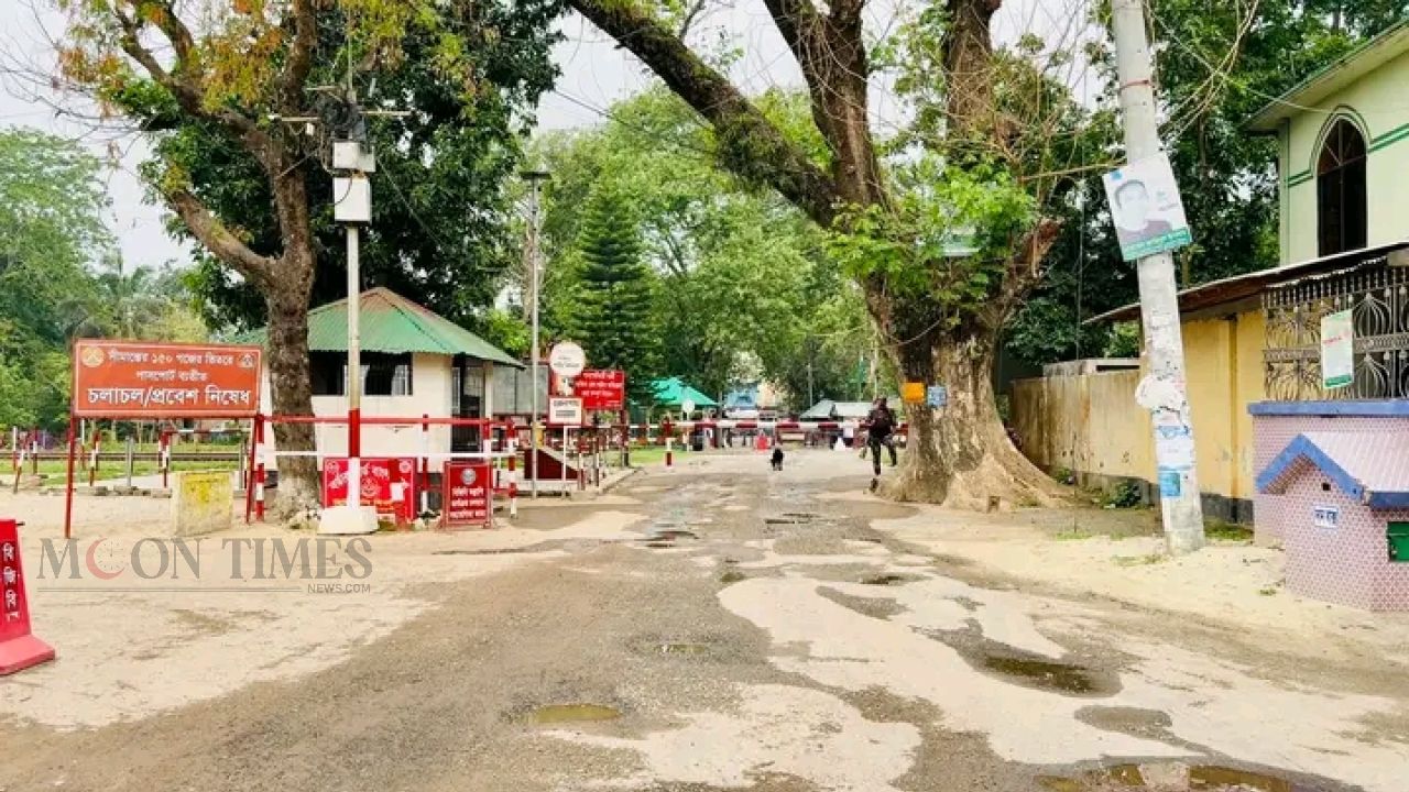 ভারতের বিধানসভা নির্বাচন, হিলি বন্দরে দুদেশের বাণিজ্য বন্ধ