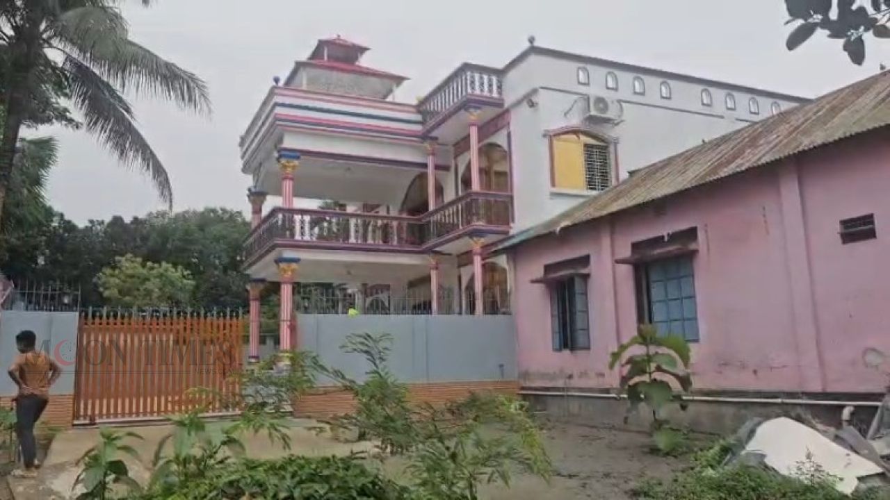 আশুলিয়ায় মেম্বারের বাড়িতে হাত-পা বেঁধে রেখে দুর্ধর্ষ ডাকাতি 