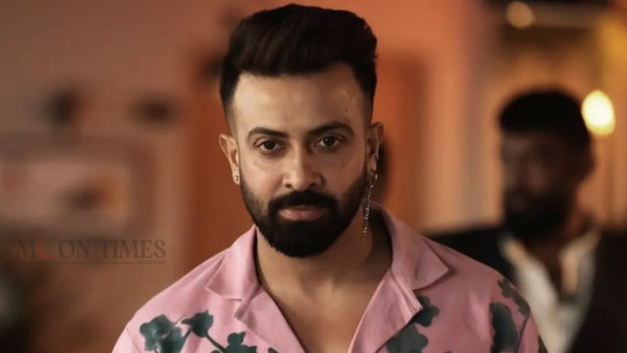 শ্রমিক দিবসে শুটিংকর্মীদের প্রতি শাকিব খানের বিনম্র শ্রদ্ধা