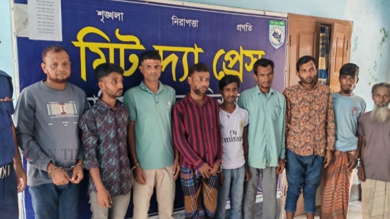 হাকিমপুরে পুলিশের বিশেষ অভিযান, গ্রেপ্তার ৯