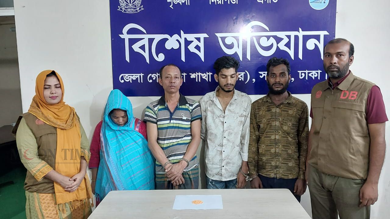 সাভারে ১ হাজার লিটার চোলাইমদ ও ইয়াবাসহ ৪ মাদক ব্যবসায়ী আটক 