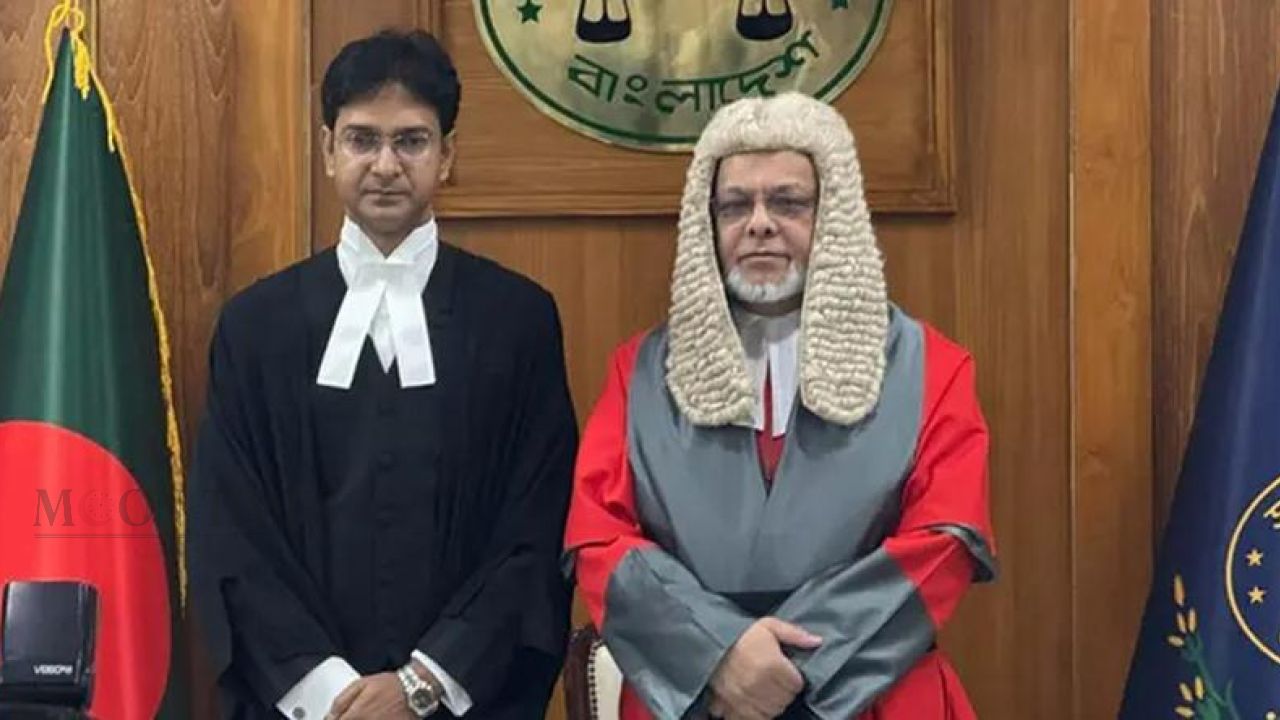 হাইকোর্টের স্থায়ী বিচারপতি হিসেবে শপথ নিলেন দেবাশীষ রায়