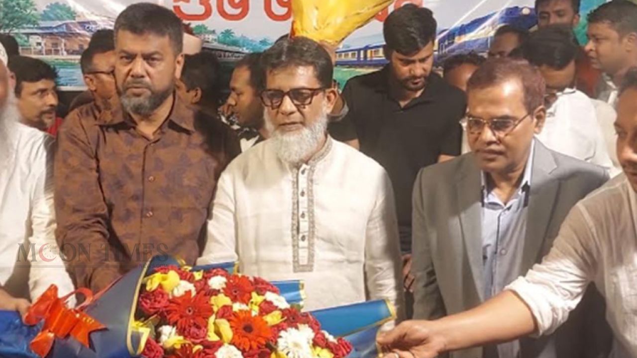 রেলের উন্নয়ন ও সেবা বৃদ্ধির জন্য কাজ করছে মন্ত্রণালয়: প্রতিমন্ত্রী
