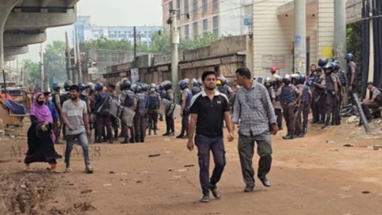 আশুলিয়া থমথমে ১৩ পোশাক কারখানা বন্ধ